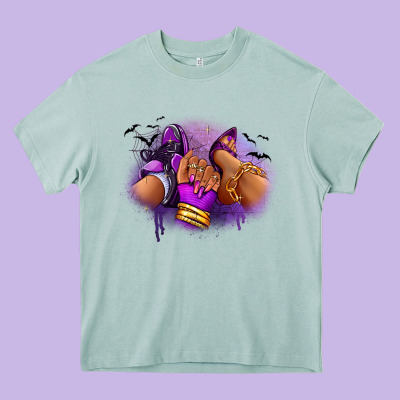 Heavy Core Tee Halloween sneaker and heel afro woman
