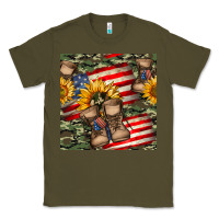 Army Green usa flag with army boot seamless pattern Classic Tee - BundleAndBundleShop