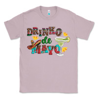 Lilac drinko de mayo with margarita and  sombrero Classic Tee - Artiststas