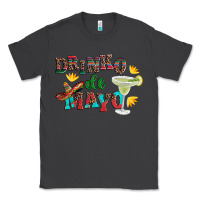 Smoke drinko de mayo with margarita and  sombrero Classic Tee - Artiststas