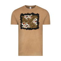 Vintage Camel christmas mistletoe background Vintage Tee - BundleAndBundleShop