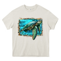 Cream sea turtle with background Heavy Core Tee - Artiststas