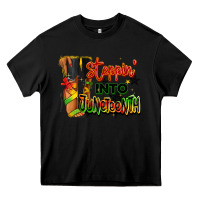 Black Steppin' into Juneteenth black fashion girl Heavy Core Tee - RanaPortraitStore