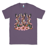 Lavender rabbits with blossom flower Classic Tee - Artiststas