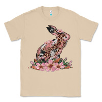 Mushroom bunny with blossom flower Classic Tee - Artiststas