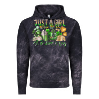 Cloud Black Just a Girl who Loves Saint Patrick's Day Vintage Hoodie - RacoonDesign