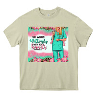 Mossy she works willingly with her hands blonde nurse Heavy Core Tee - RanaPortraitStore