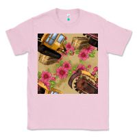 Bubblegum Pink trencher chain seamless pattern Classic Tee - BundleAndBundleShop