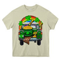 Mossy st patricks day truck with pot of gold horseshoe a Heavy Core Tee - RanaPortraitStore