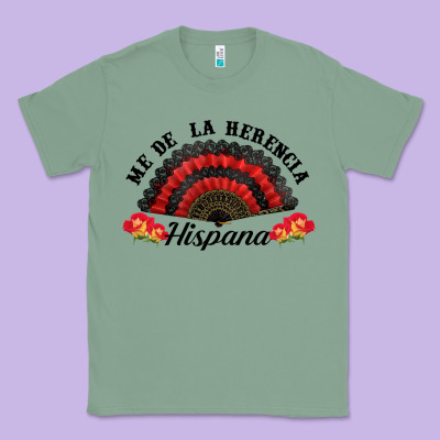 Me De La Herencia Hispana Hand Fan Classic Tee Designed By Bundleandbundleshop