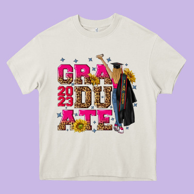 Heavy Core Tee graduate 2023
