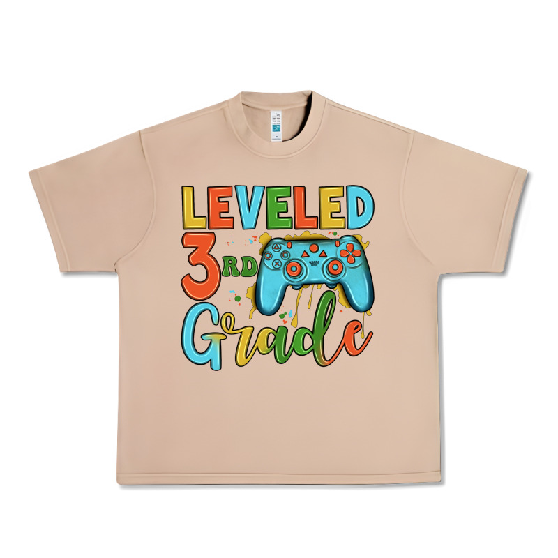 Leveled 3rd Grade Urban Heavy Tee by JahusDesignShop | Teevron
