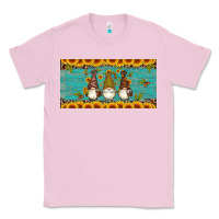 Bubblegum Pink coffee gnomes Classic Tee - Artiststas
