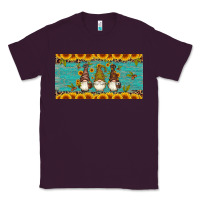 Plum coffee gnomes Classic Tee - Artiststas