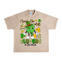 French Oak i teach the cutest clovers in the patch Urban Heavy Tee - Artiststas