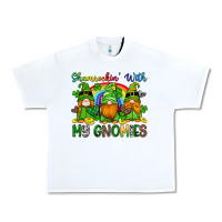 White shamrockin with my gnomies Urban Heavy Tee - Artiststas