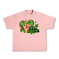 Salmon shamrockin' rock n roll female hand Urban Heavy Tee - Artiststas