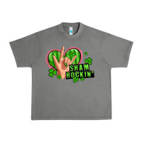 Tornado shamrockin' rock n roll female hand Urban Heavy Tee - Artiststas