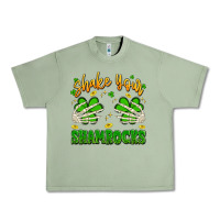 Oil Green shake your shamrocks Urban Heavy Tee - Artiststas