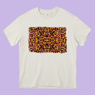 Heavy Core Tee leopard glitter background