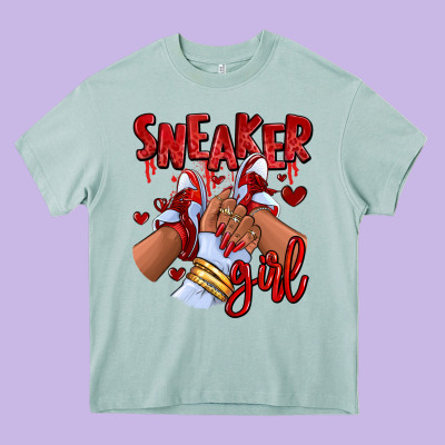Heavy Core Tee red sneaker girl afro woman