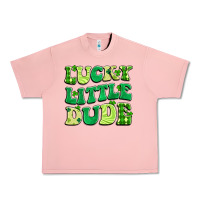 Salmon lucky little dude Urban Heavy Tee - Artiststas