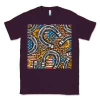 Plum American Flag Horseshoe Deamless Pattern Classic Tee - BundleAndBundleShop