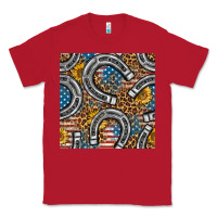 Red American Flag Horseshoe Deamless Pattern Classic Tee - BundleAndBundleShop