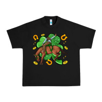Black cowboy with shamrock Urban Heavy Tee - Artiststas