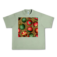 Oil Green christmas ornaments and leopard seamless pattern Urban Heavy Tee - BundleAndBundleShop