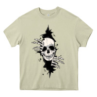 Mossy skull in the wall file Heavy Core Tee - MaliasSmallBusiness
