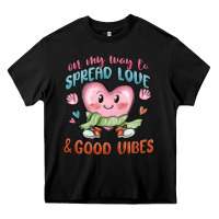 Black on my way to spread love Heavy Core Tee - MaliasSmallBusiness