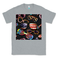 Heather Grey 4th of july glasses  seamless pattern Classic Tee - BundleAndBundleShop
