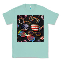 Seafoam 4th of july glasses  seamless pattern Classic Tee - BundleAndBundleShop