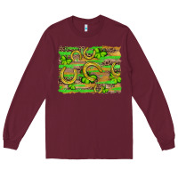 Burgundy horseshoe shamrock leopard wood glitter background Long Sleeve Tee - Artiststas