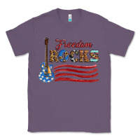 Lavender freedom rocks with guitar Classic Tee - Artiststas