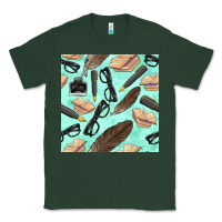 Sports Green literature seamless pattern Classic Tee - BundleAndBundleShop
