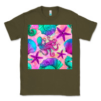 Army Green summer beach seamless pattern Classic Tee - BundleAndBundleShop