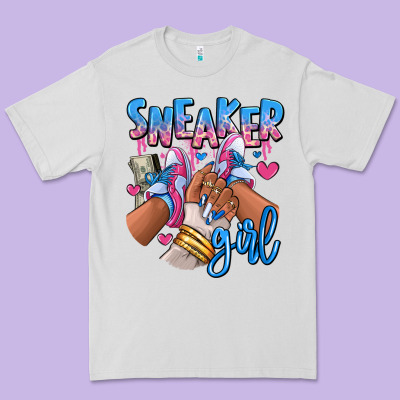 Premium Tee Sneaker girl afro woman