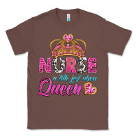 Chestnut nurse a title just above queen Classic Tee - BundleAndBundleShop