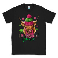 Black i'm freakin freezin pink christmas long haired cow Classic Tee - Jasminsmagicworld