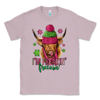 Lilac i'm freakin freezin pink christmas long haired cow Classic Tee - Jasminsmagicworld