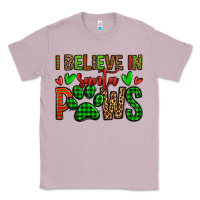 Lilac i believe in santa paws christmas Classic Tee - Jasminsmagicworld