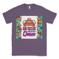 Lavender nurse a title just above queen tumbler Classic Tee - BundleAndBundleShop