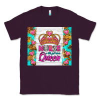 Plum nurse a title just above queen tumbler Classic Tee - BundleAndBundleShop