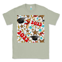Matcha graduation 2022 seamless pattern Classic Tee - BundleAndBundleShop