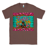 Chestnut Rottie mom with roses Classic Tee - Artiststas