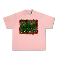 Salmon christmas green plaid background Urban Heavy Tee - BarkalooDesign