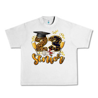 Lunar Rock 23 senıor wıth champagne Urban Heavy Tee - AdoDesignShop