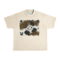 Sandshell black and white cowhide background Urban Heavy Tee - BarkalooDesign